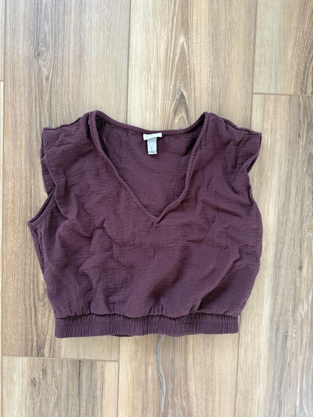 a new day chocolate V-Neck Sleeve Crop Top